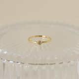 Simple Solo Ring in Gold